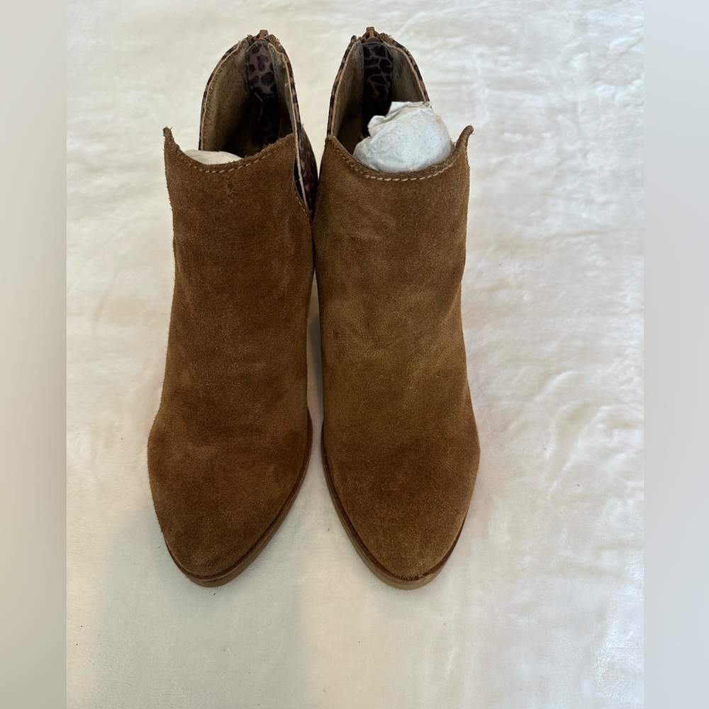 DV8 mixed material heeled booties